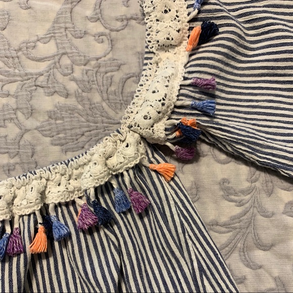 Off the shoulder top - Picture 2 of 2